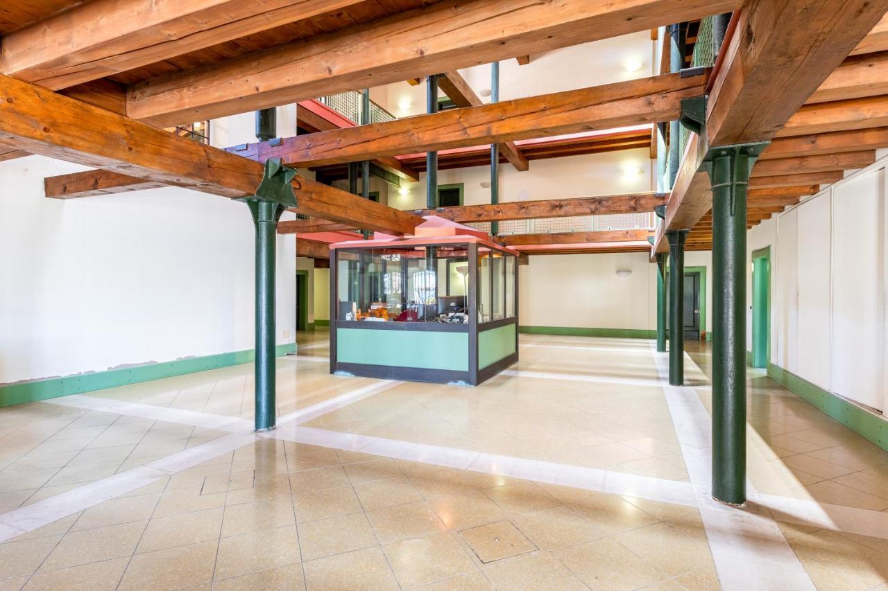 Molino Stucky Residence Suites II Венеция Экстерьер фото