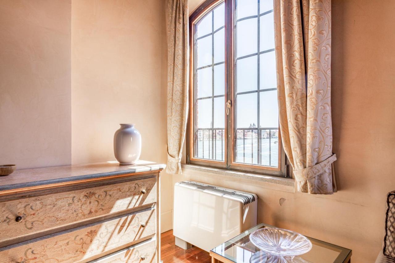 Molino Stucky Residence Suites II Венеция Экстерьер фото