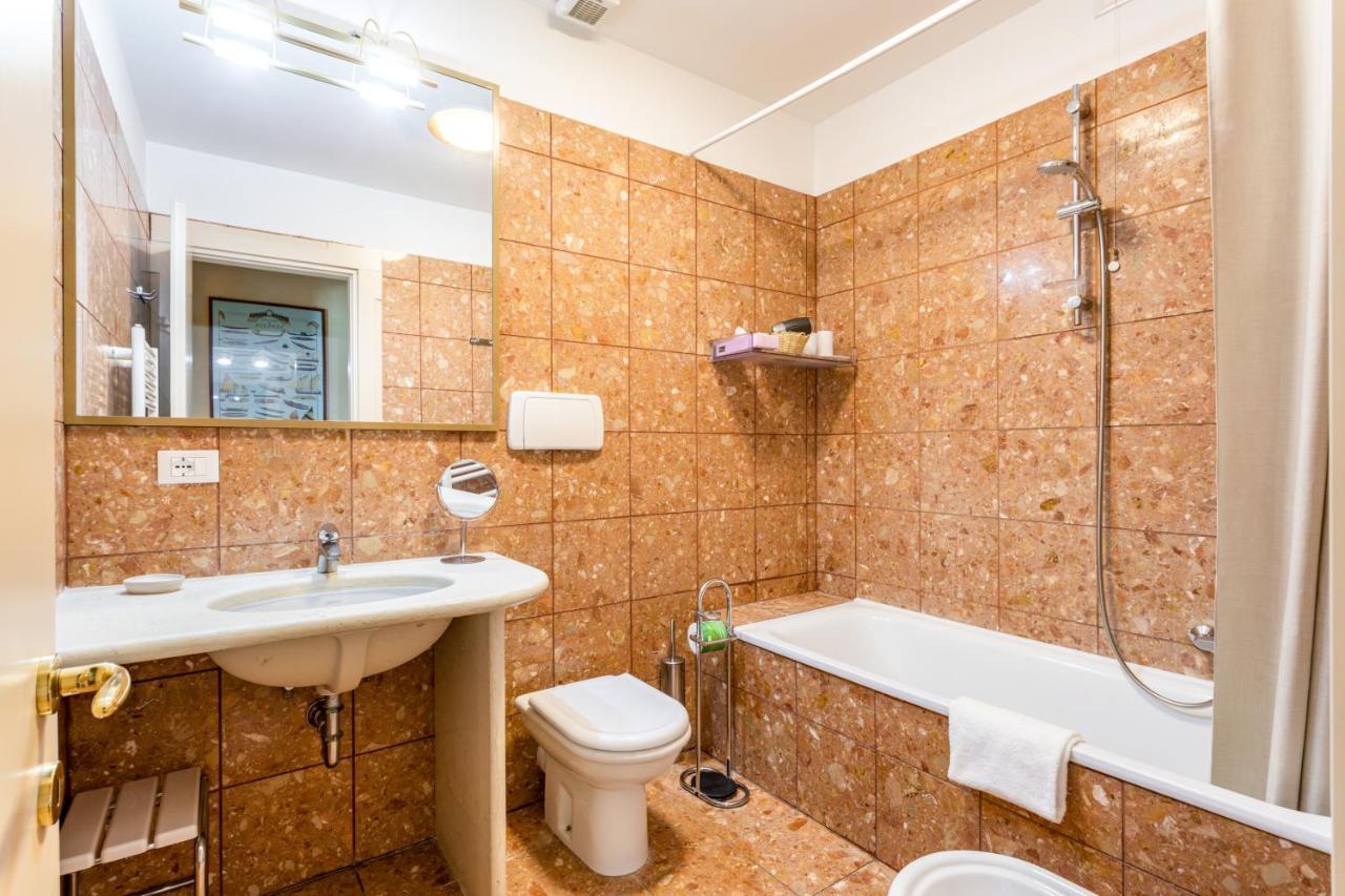 Molino Stucky Residence Suites II Венеция Экстерьер фото
